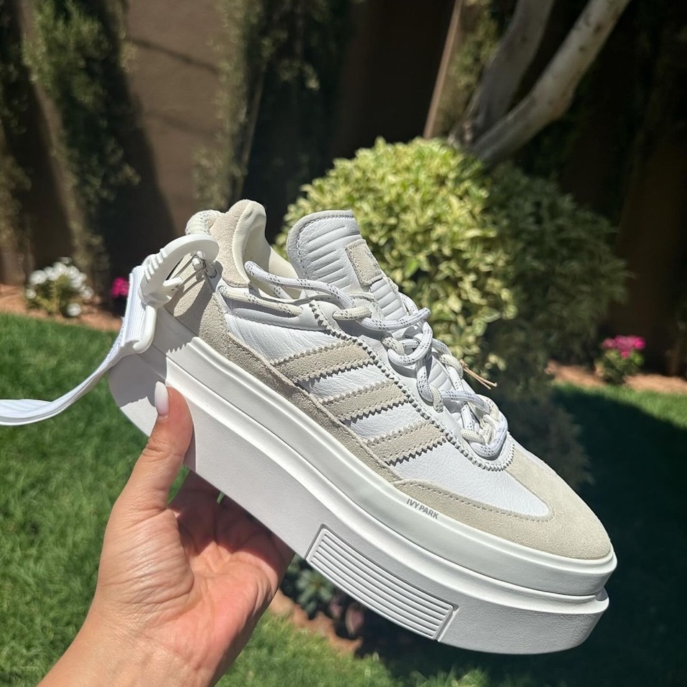 adidas Super Sleek 72
Beyonce Ivy Park Icy Park